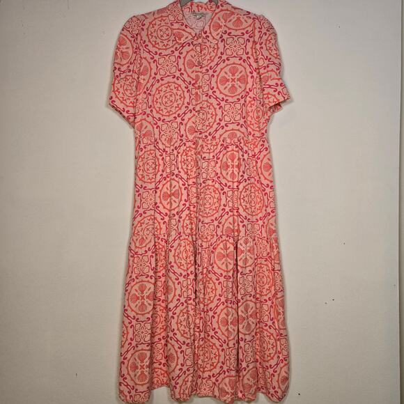 crown & ivy Dresses & Skirts - Crown & Ivy Pink Short Sleeve Dress Size Medium